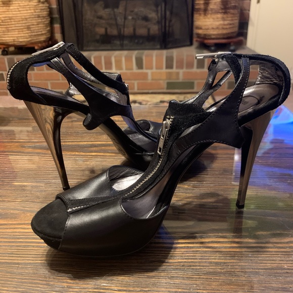 Sz 39 Roberto Cavalli Zipper detail Black Heels - Picture 12 of 15